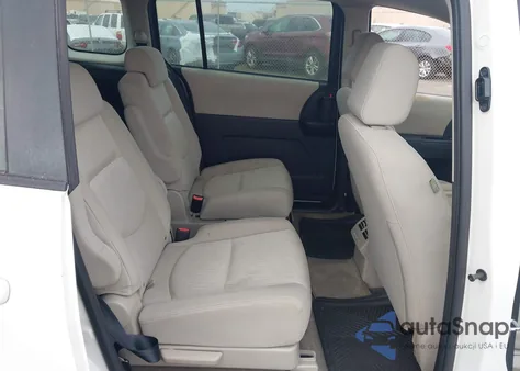 2008 Mazda Mazda5 Sport z USA, uszkodzony, nr VIN JM1CR293080302735